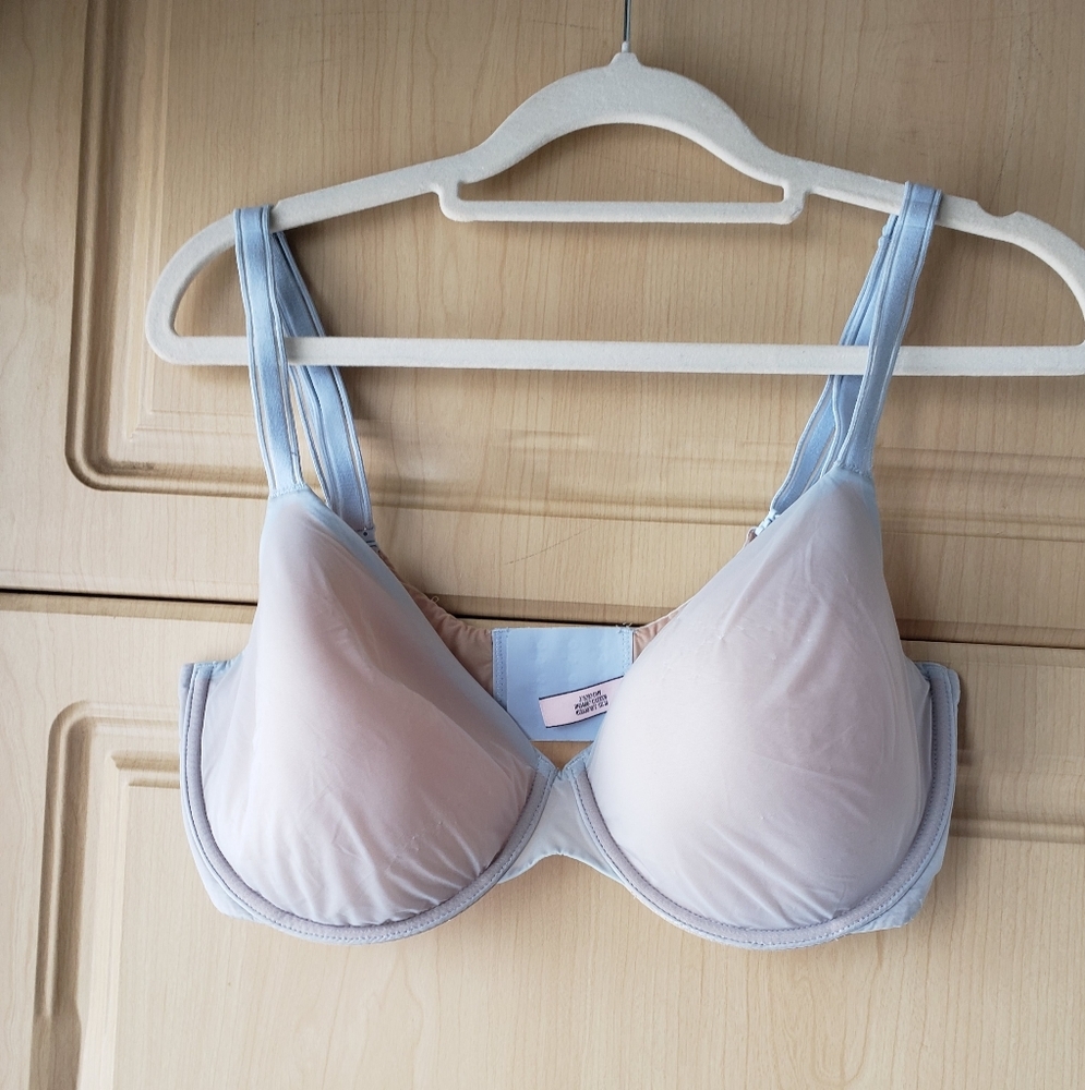 Victoria's Secret Women's Light Blue Bra